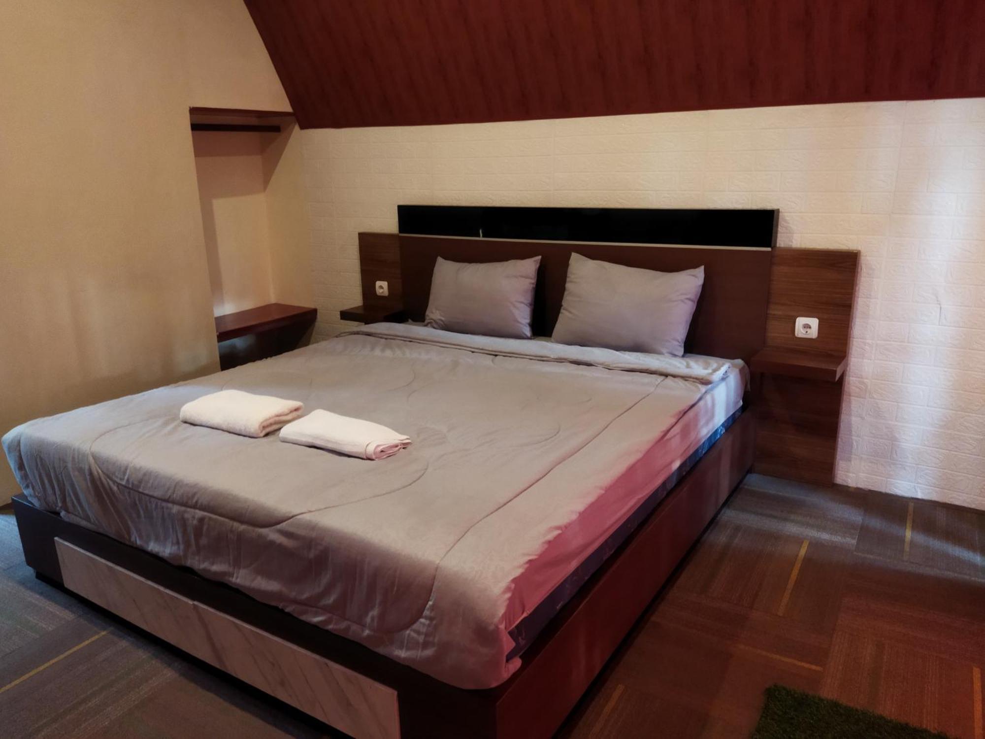 Pijar Resort Powered By Cocotel Kudus الغرفة الصورة